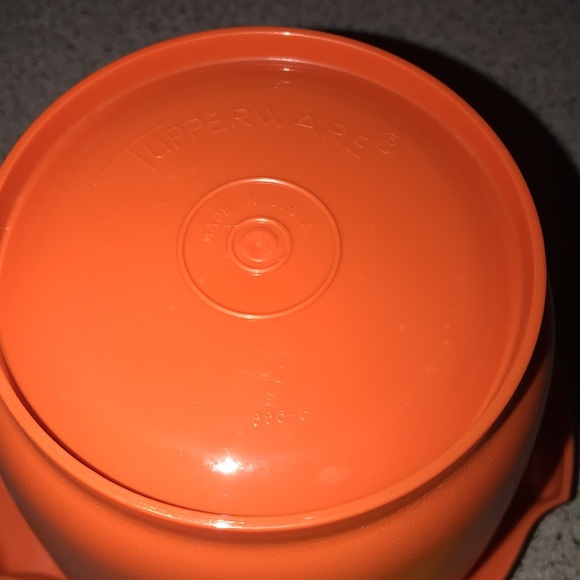 Two Vintage Tupperware plastic bowls - Picture 5 of 12